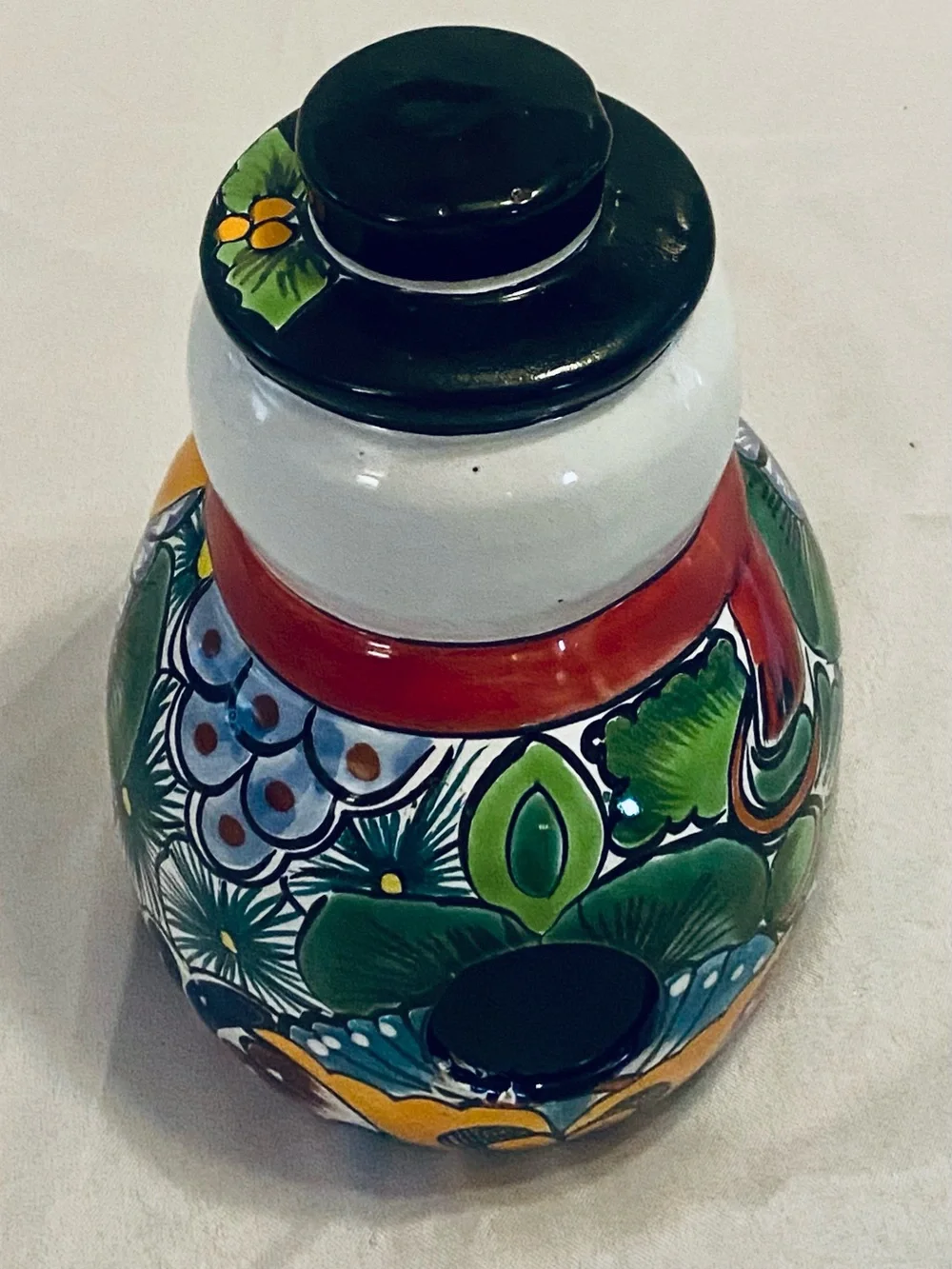Talavera charming hand